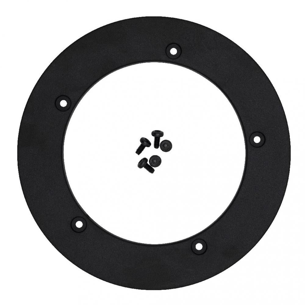 Schwarzer Kettenschützer für Bosch G4 38T mit Befestigungslöchern und Schrauben.