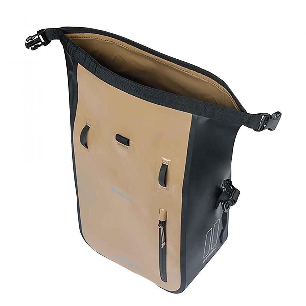 Basil Einzeltasche Rivo M sand/schwarz 12-15L - Fahrradtasche mit MIK Hooks, wasserabweisend, modernes Design