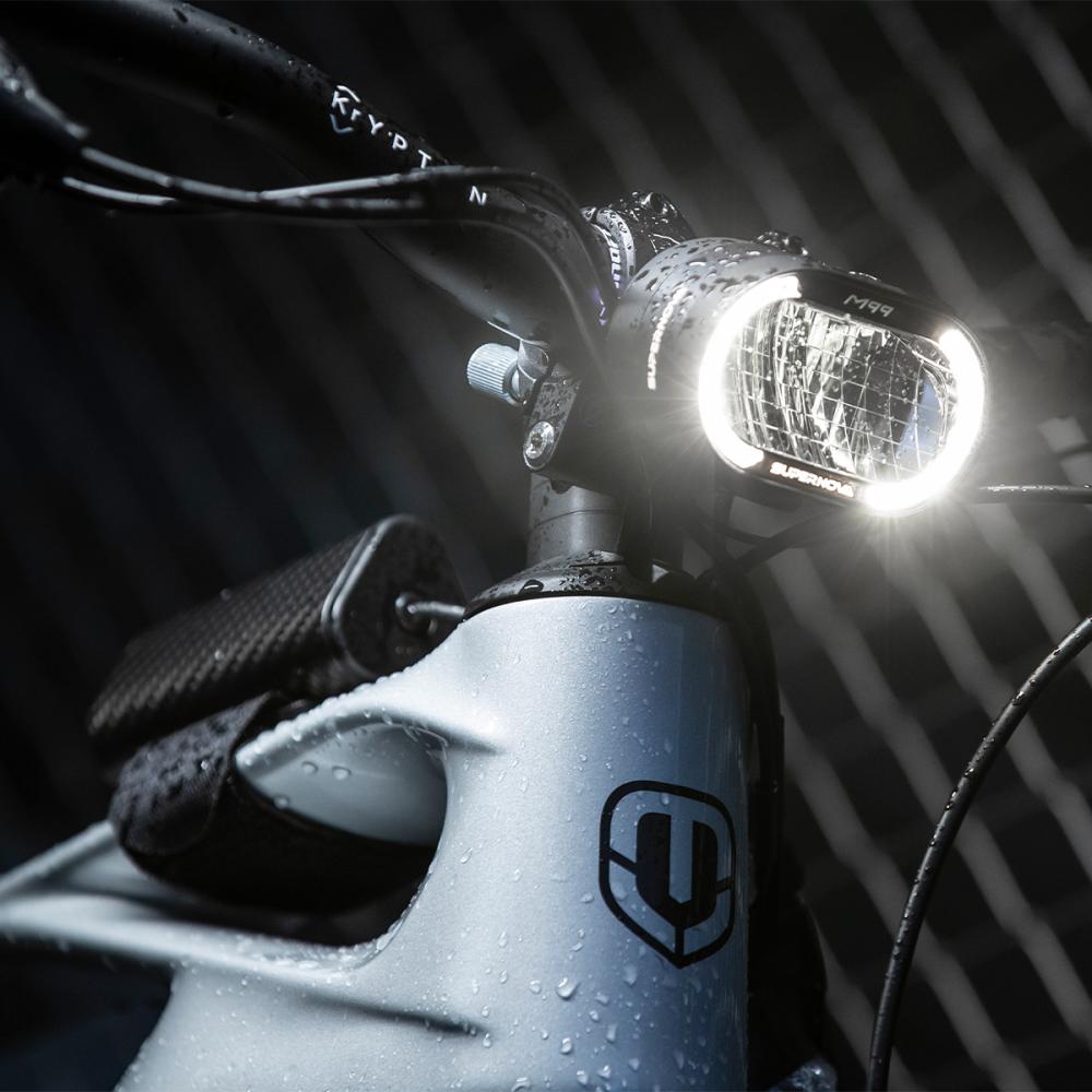 Supernova B54 Max Batterie Scheinwerfer, StVZO - extrem helles Fahrradlicht mit Akku