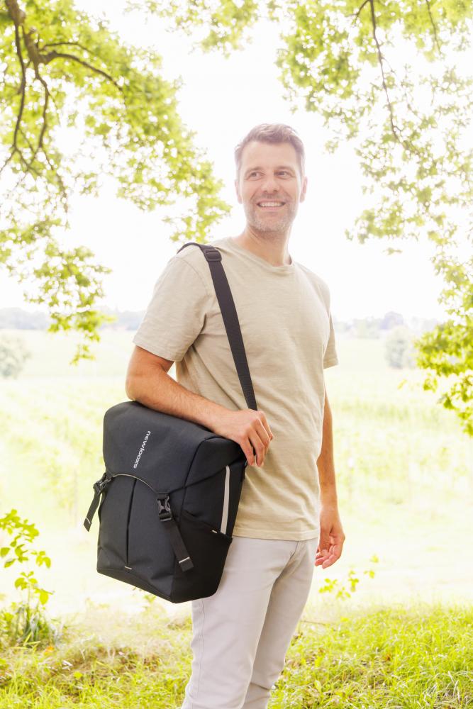 New Looxs Radtasche Sports Black 18 l Black - wasserdichte Einzeltasche für Alltag & Tour
