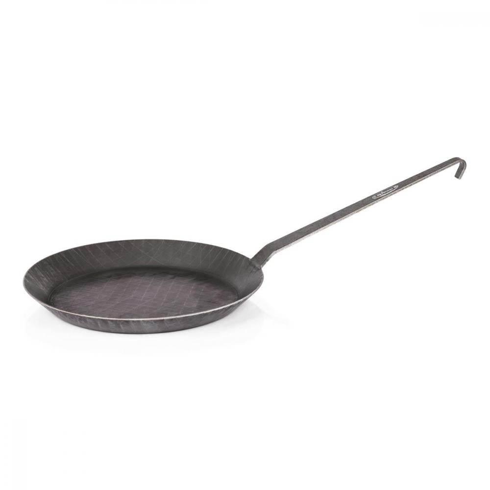 Petromax Schmiedeeiserne Pfanne SP32, 32 cm, exzellente Wärmeleitfähigkeit, ideal für scharfes Anbraten von Steaks und Gemüse, für alle Herdarten und offenes Feuer geeignet