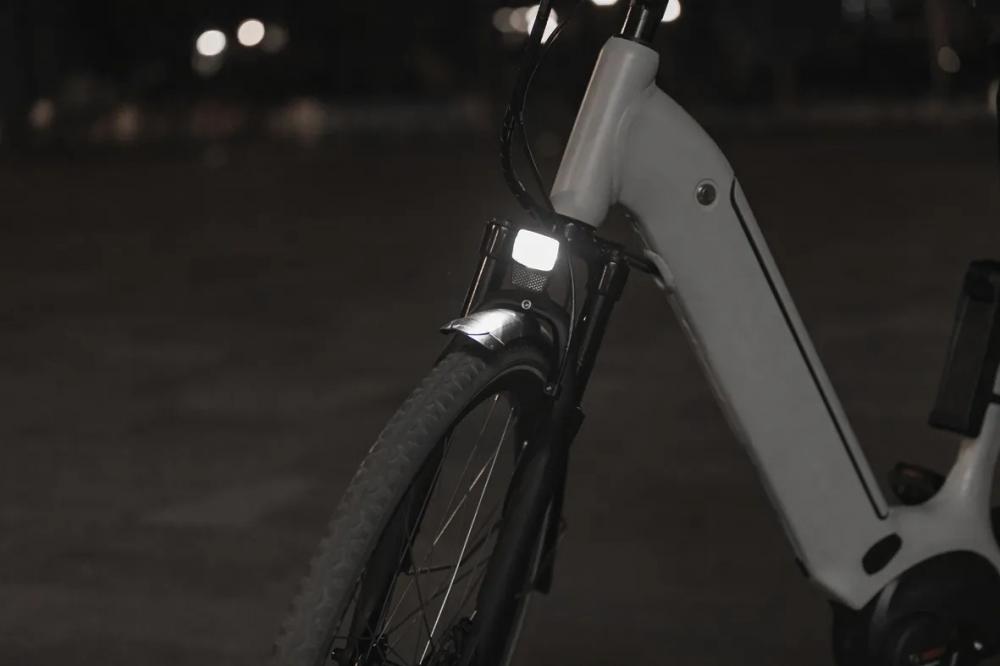 AXA Nxt 30 LED E-Bike Scheinwerfer - 30 Lux Frontlicht mit Tagfahrlicht