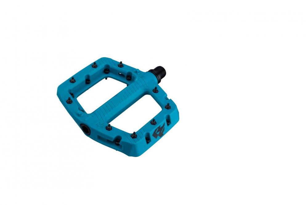 Race Face Chester Small Plattform-Pedal, turquoise - robustes MTB-Flatpedal der aktuellen Generation