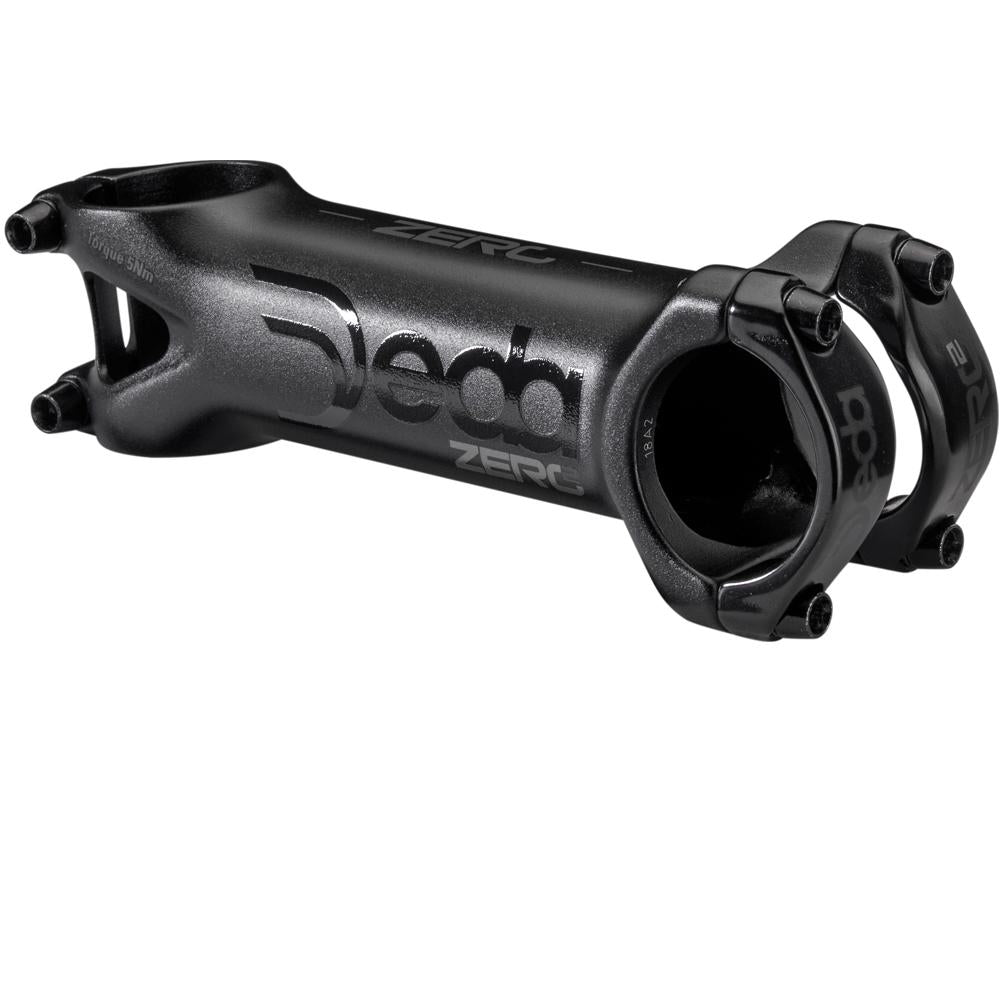 Deda Zero2 OS Fahrradvorbau 90mm, schwarz mit glänzenden Logos und 9Nm Drehmomentangabe.