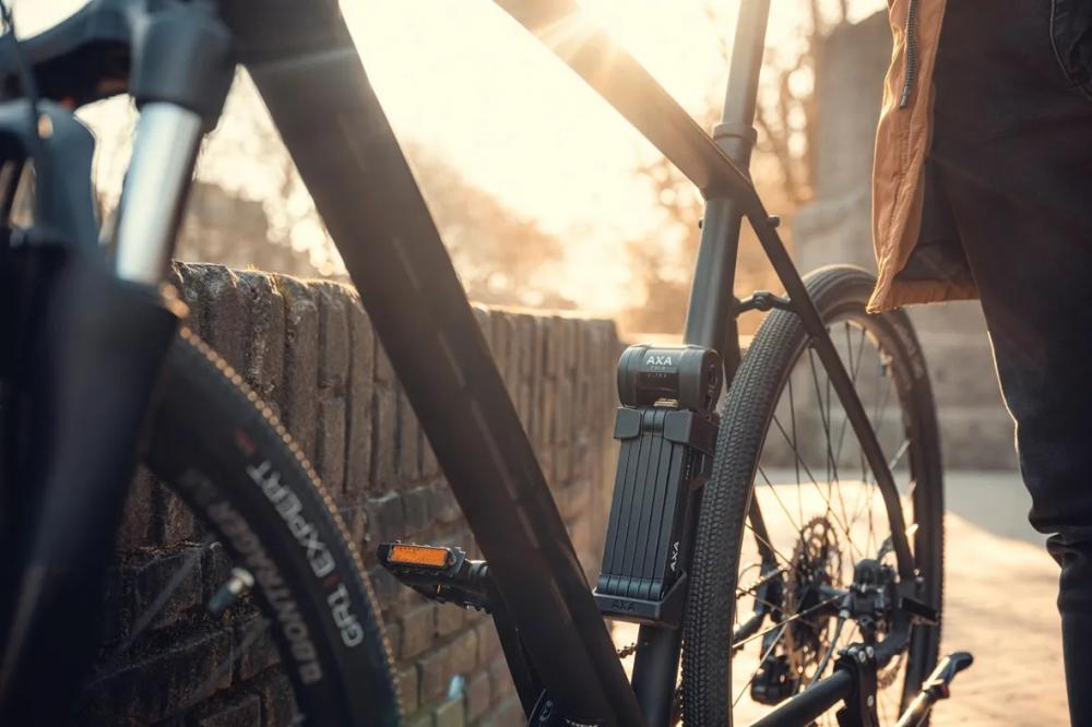 AXA Faltschloss Fold Ultra 900 mm Schwarz - Hochsicheres Fahrradschloss für E-Bikes