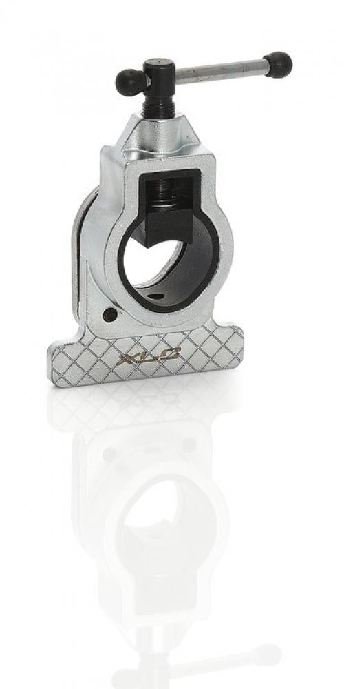 XLC Werkzeug Sägeführung TO-S71 - Schneidführung für 1"-1 1/4" A-Head Gabelschaft & Sattelstütze, silber