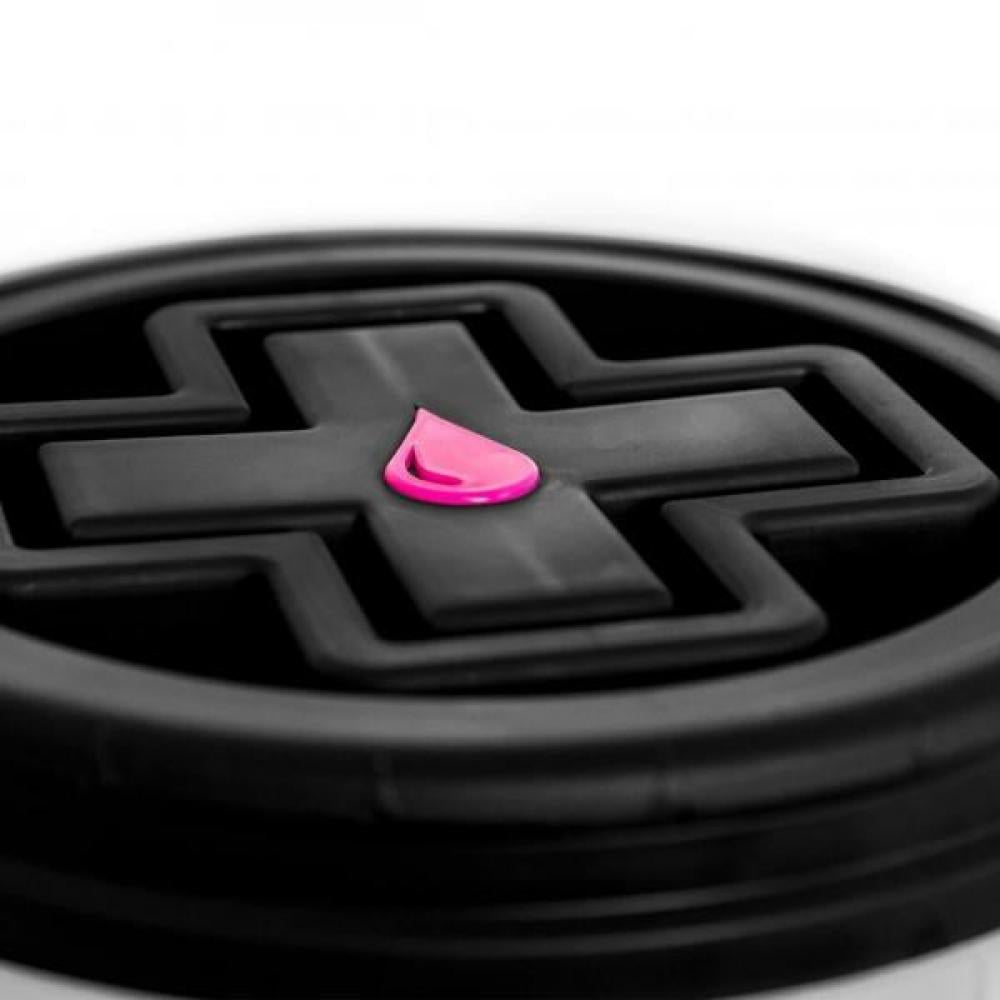 Muc-Off Bucket Kit Fahrrad-Reinigungsset mit Filth Filter - Professionelle Pflege im robusten Eimer