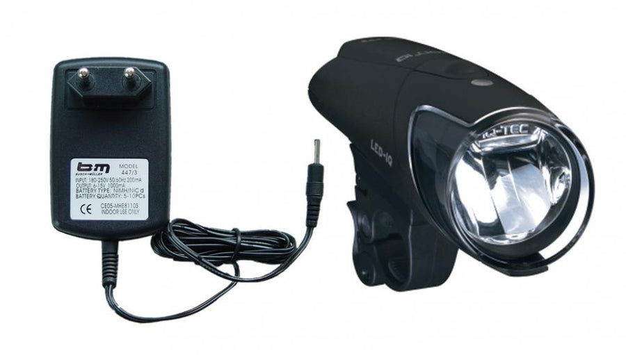Busch&Müller Ixon IQ Premium 80 Lux LED-Akkuscheinwerfer STVZO mit Akku und Netzgerät.