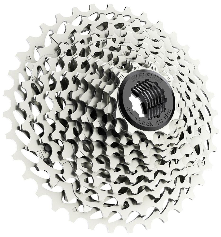 SRAM PG-1130 11-fach Fahrrad Kassette 11-36T in Silber mit schwarzem Lockring.