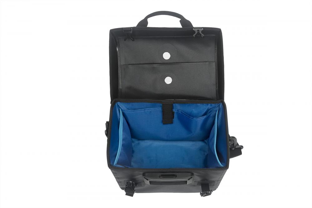 New Looxs Lenkertasche Varo black geöffnet, blauer Innenraum mit Fächern, 9,5l Volumen