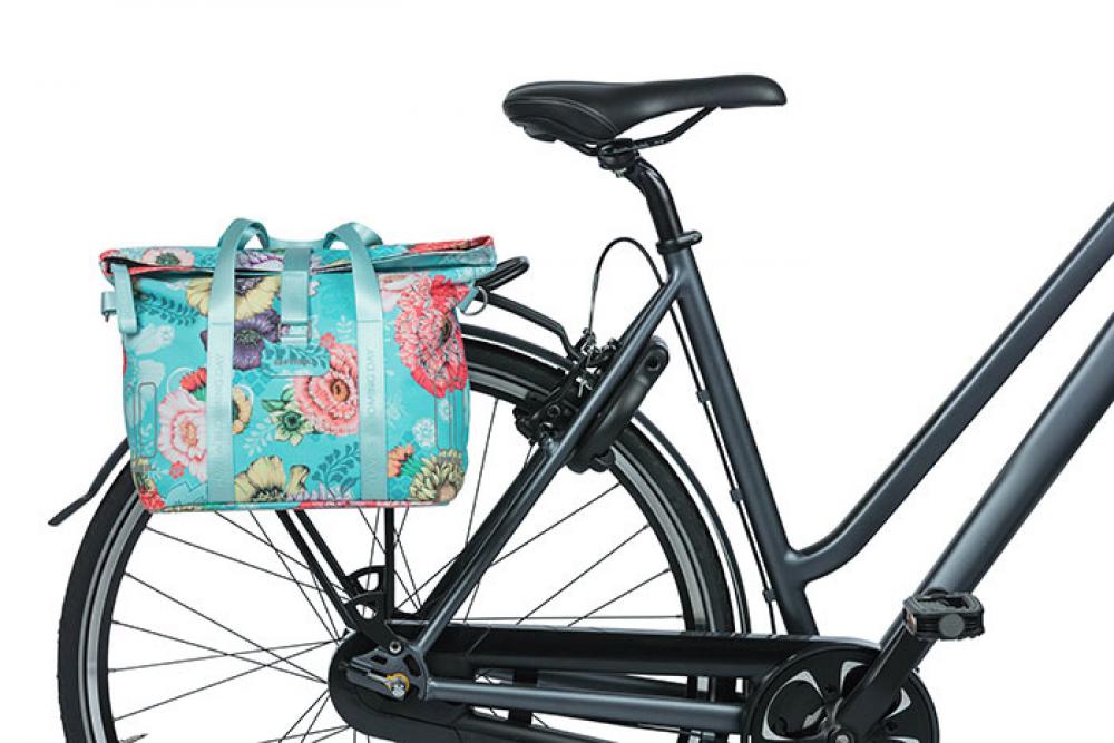Basil Bloom Field Schultertasche Sky Blue - 11 Liter Fahrradtasche für Damen mit KF-HOOK System - Fahrradhandtasche