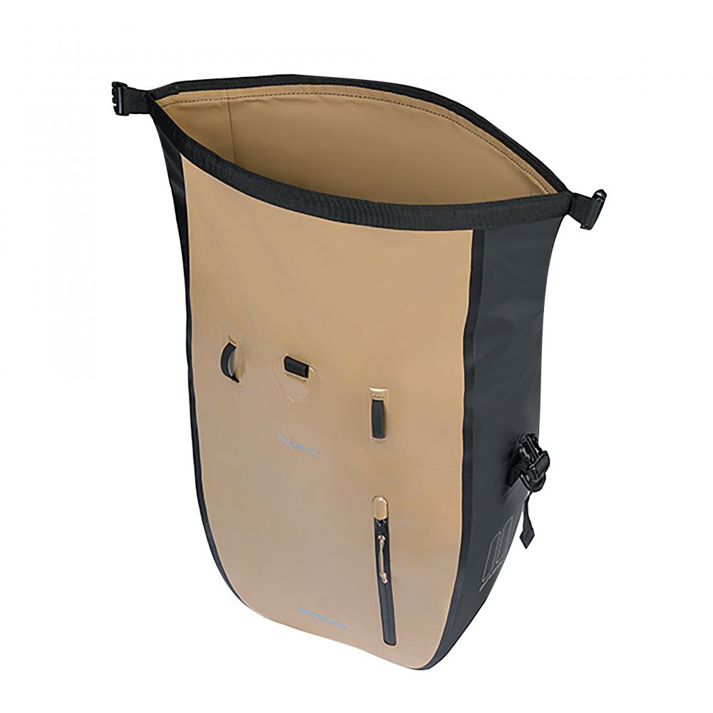 Basil Fahrradtasche Rivo L Einzeltasche 25-31L sand/schwarz, wasserdicht, mit MIK Hooks, große Gepäckträgertasche