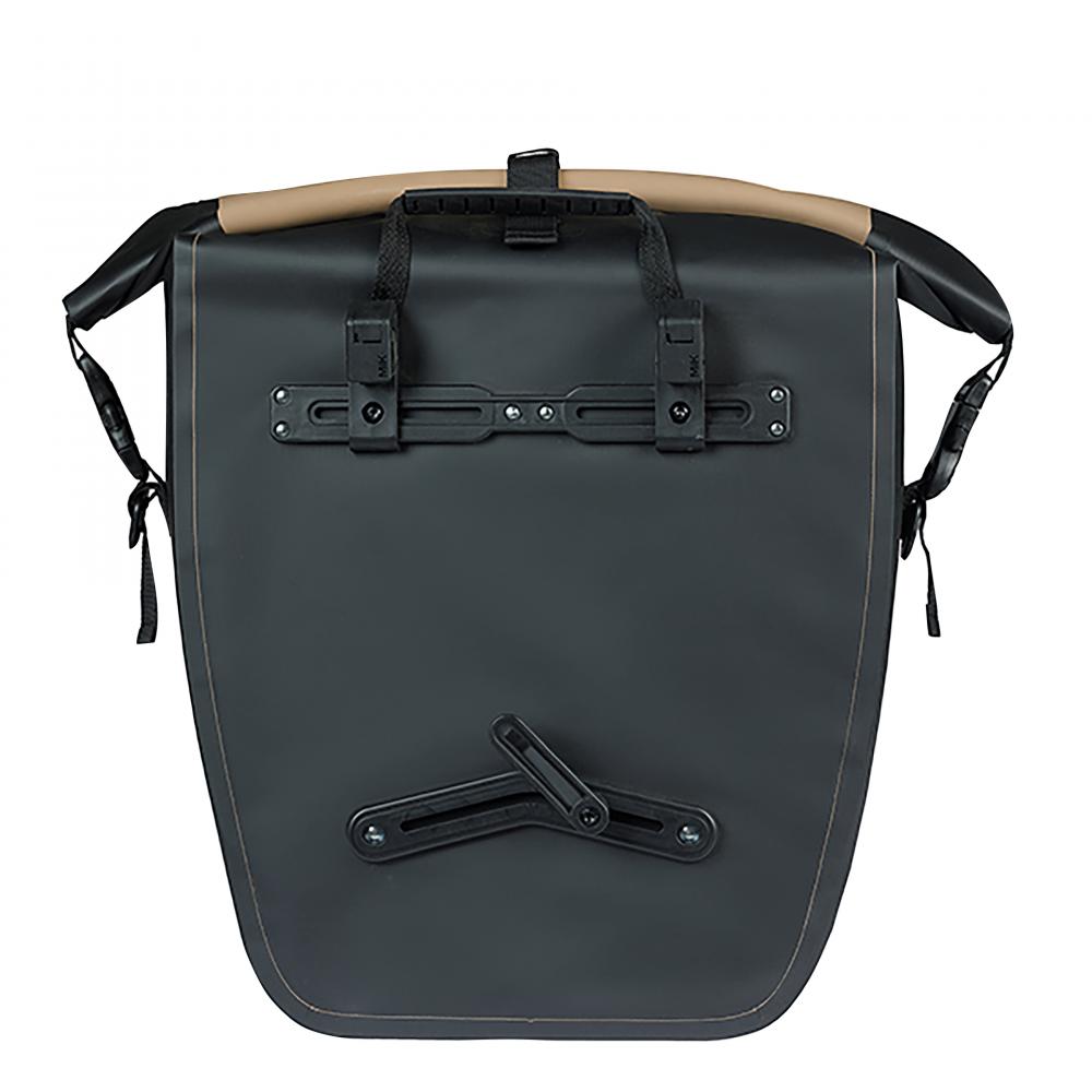 Basil Fahrradtasche Rivo L Einzeltasche 25-31L sand/schwarz, wasserdicht, mit MIK Hooks, große Gepäckträgertasche