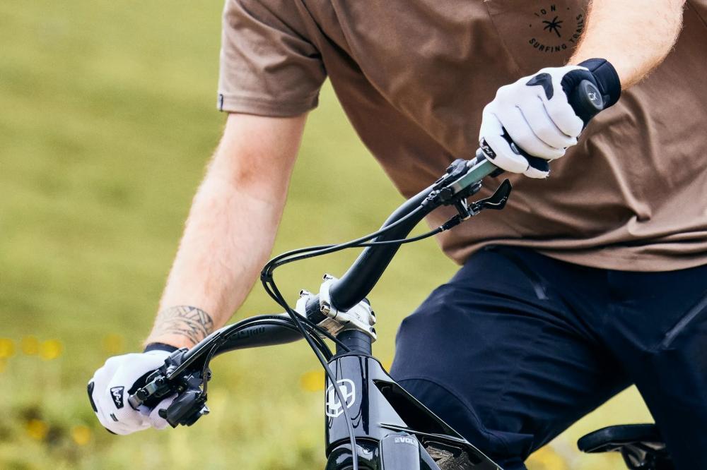 SQlab SQ-Gloves ONE11 S Wide - Ergonomische Fahrradhandschuhe mit breiter Passform