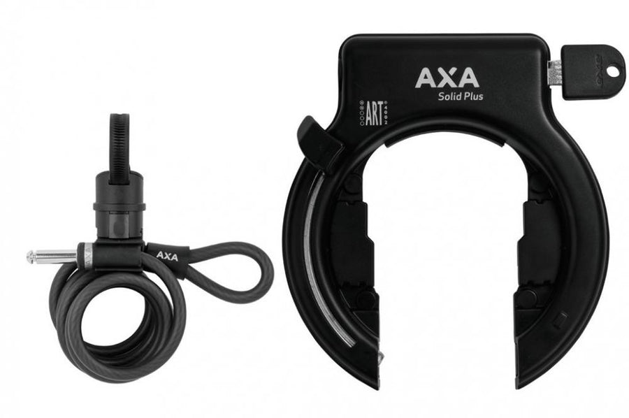 Schwarzes Axa Solid Plus Rahmenschloss und passendes Newton PL150 Spiralschloss für Fahrräder.