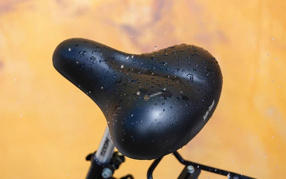 Selle Royal Journey Fahrradsattel schwarz, wasserfest für City & Trekking, maximaler Komfort.