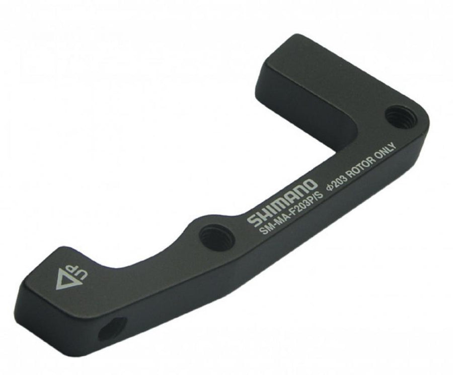 Schwarzer Shimano Scheibenbremsadapter SM-MA-F203P/S für 203mm Bremsscheiben vorne.