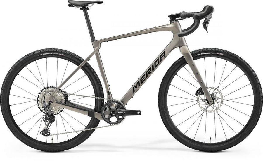 Merida Silex 7000 Gravelbike XXS Warm Slate Grey Black, CF2 Carbonrahmen, Shimano GRX 12-Gang, WH-RX180 Laufräder, Maxxis Rambler 45 mm, ca 9,8 kg