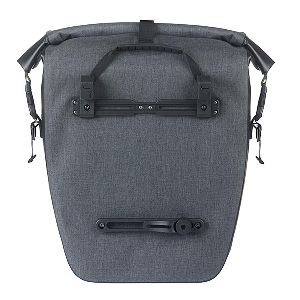 Basil Einzeltasche Navigator Storm MIK Hooks - 25 Liter - Tarpaulin / Polyester - wasserdicht (IPX3) - Rolltop mit Schnalle - Kompressions-Vortasche - verstellbar inkl. Schultergurt - Reflexion - Fahrradtasche