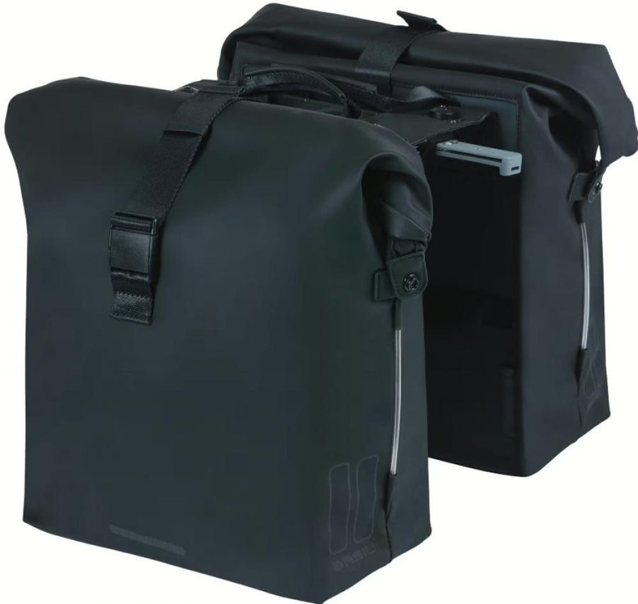 Schwarze BASIL SoHo Nordlicht MIK 2.0 Doppeltasche, 41L, wasserdicht, LED, MIK-Adapterplatte, Rollverschluss.