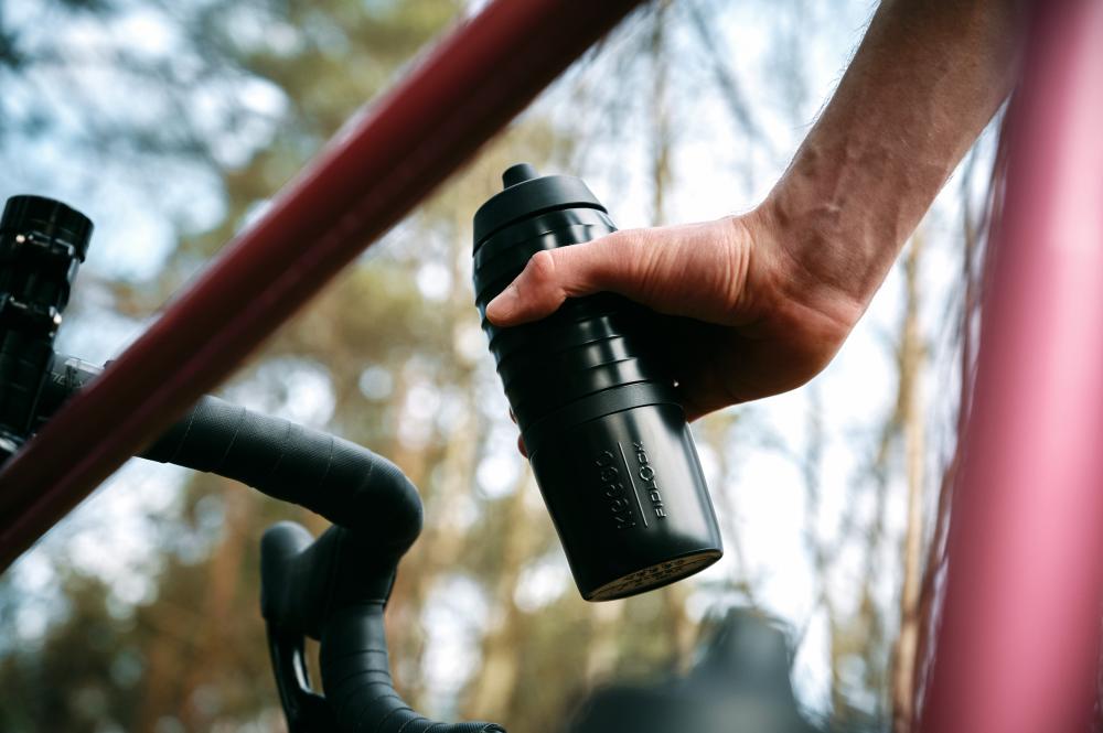 Fidlock Twist single bottle x KEEGO 600 ml Schwarz Trinkflasche einzeln