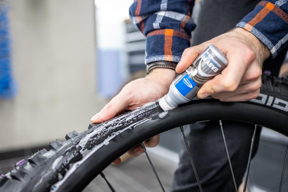 Schwalbe Easy Fit Montagefluid 50 ml - Schwammdose