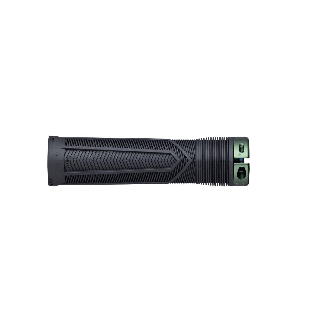 Race Face Chester Lock-On Griff schwarz/waldgrün 136/31mm für sicheren Halt und Kontrolle.