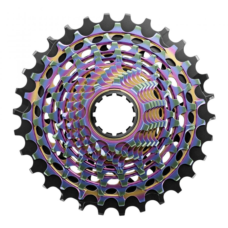 SRAM XG-1290 E1 Fahrrad Kassette in Regenbogenfarben, leicht, steif und präzise abgestuft.
