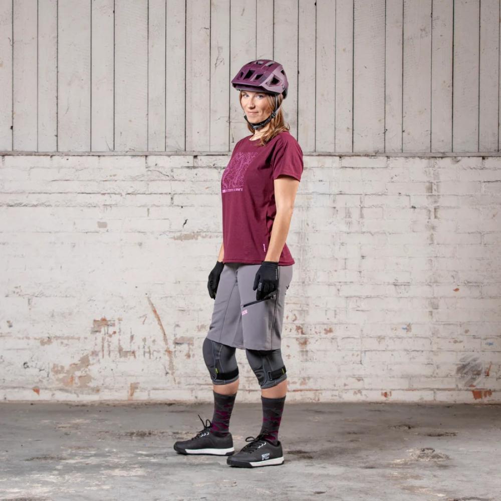 IXS Sports Division iXS Flow Women Contour Tech Tee 38 Raisin - funktionelles Bike-Shirt