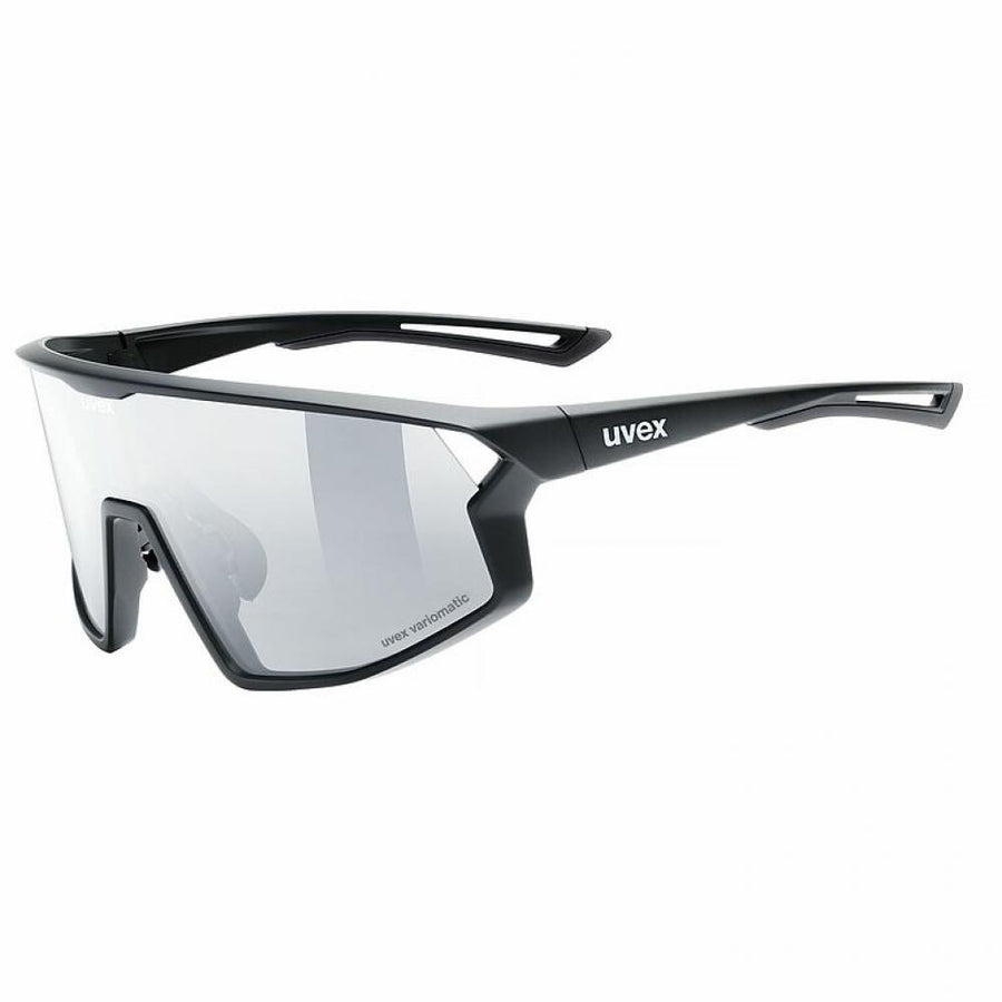 uvex skyryse V Sportbrille in Black Matt mit litemirror silver Scheibe bietet selbsttönende uvex variomatic®-Technologie, 100% UV-Schutz und uvex supravision® Anti-Beschlag-Beschichtung für klare Sicht bei allen Lichtverhältnissen