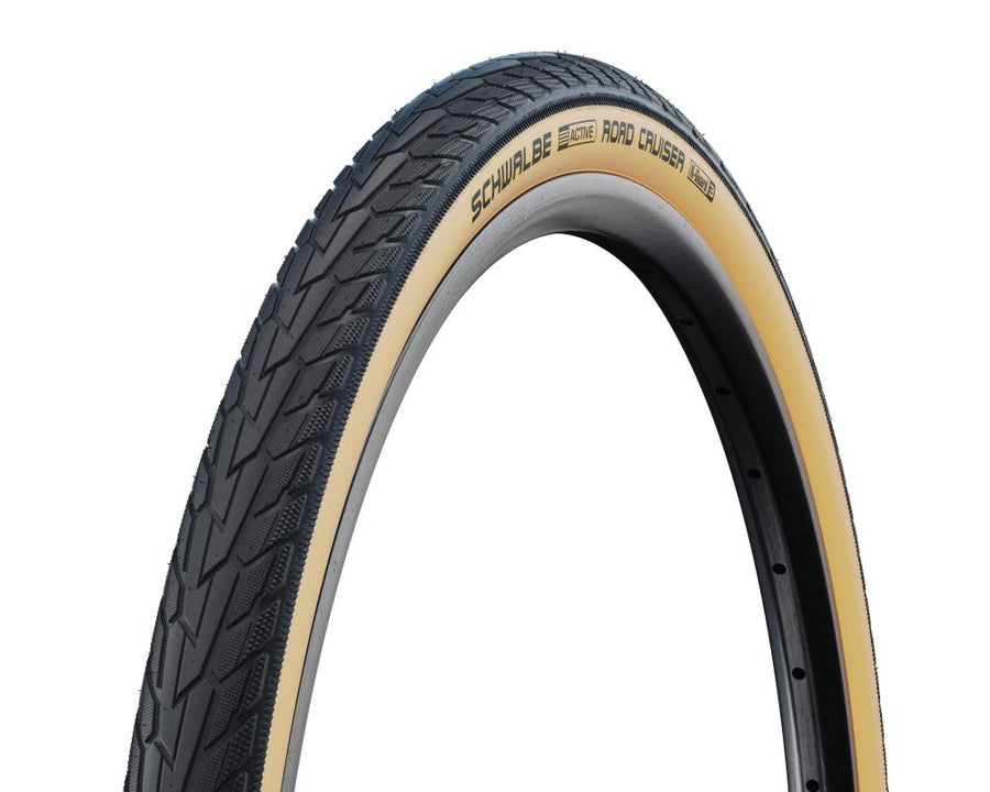 Schwalbe Road Cruiser 26x1.75 Fahrradreifen mit Gumwall-Seitenwand, HS484-Profil und K-Guard Pannenschutz.
