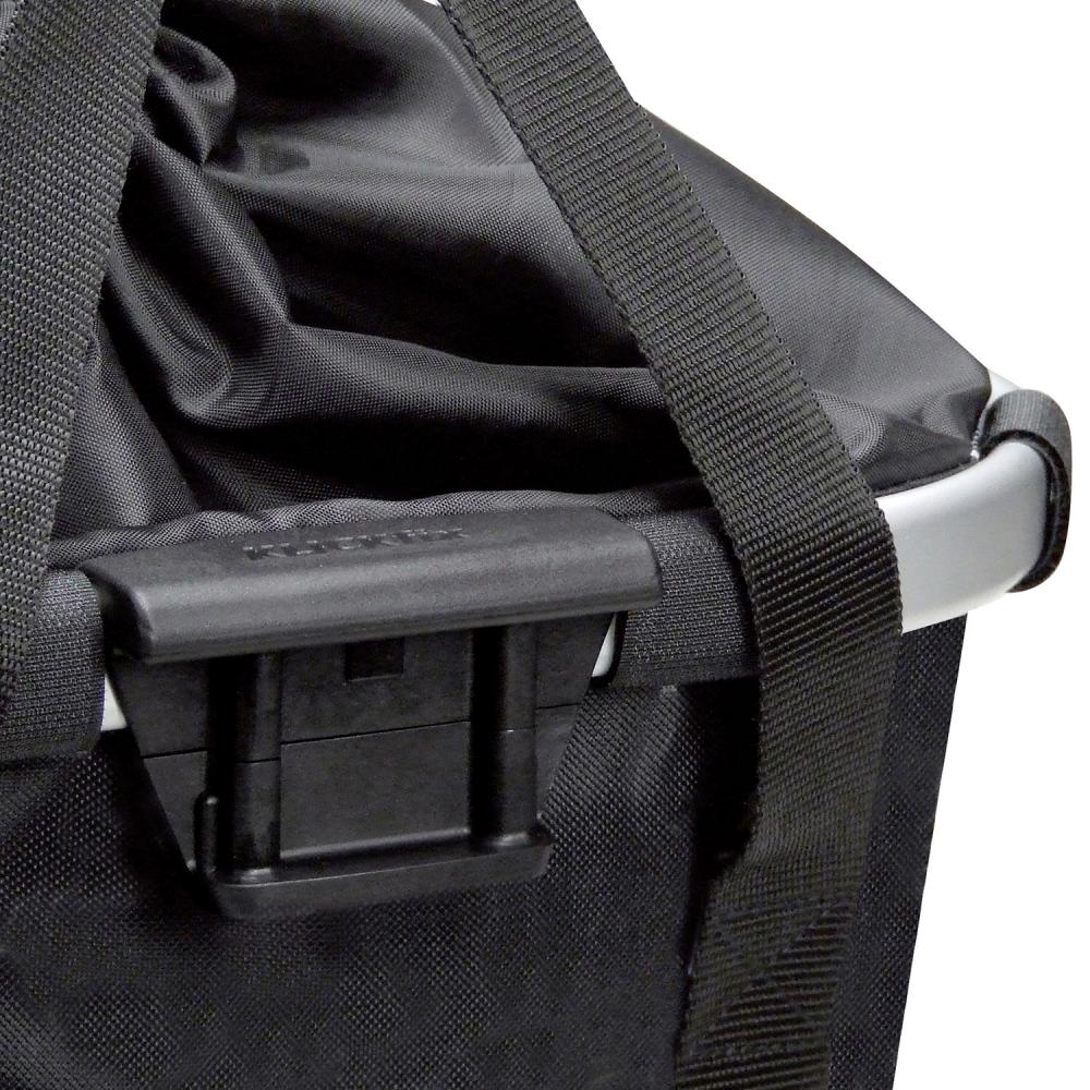 KLICKfix Fahrradkorb Bikebasket Reisenthel schwarz Detail mit Befestigung und Tragegurt