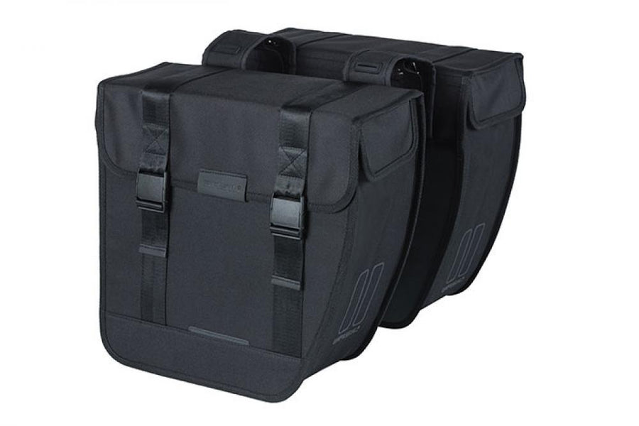 Basil Doppelpacktasche Tour XL schwarz 35l. Zwei große, robuste Fahrradtaschen für Gepäckträger.