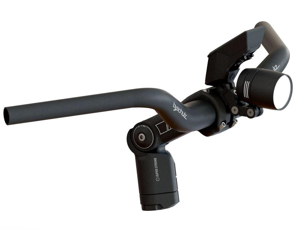 by.schulz Vorbau Alpha Pro SDS 65mm Schwarz A-Head Stem mit SDS Frontkappe für Zubehör am Fahrradlenker montiert.