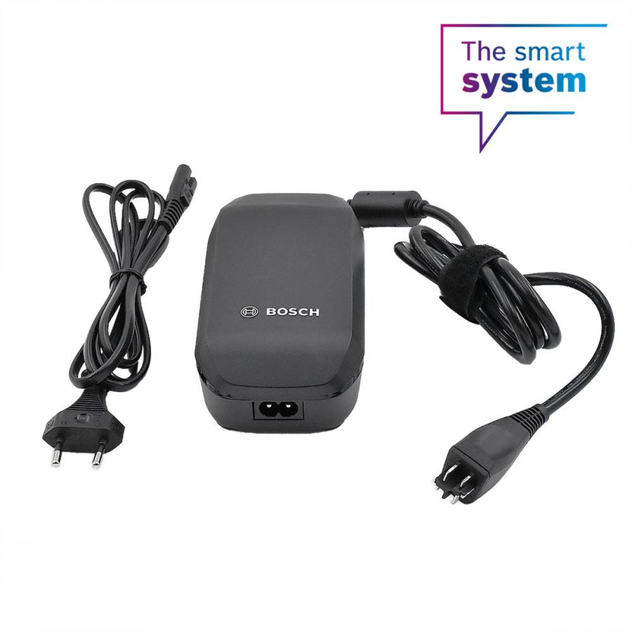 Bosch 2A Charger BPC3200: Kompaktes E-Bike Ladegerät mit EU-Netzstecker und Ladekabel für das Bosch smart system.