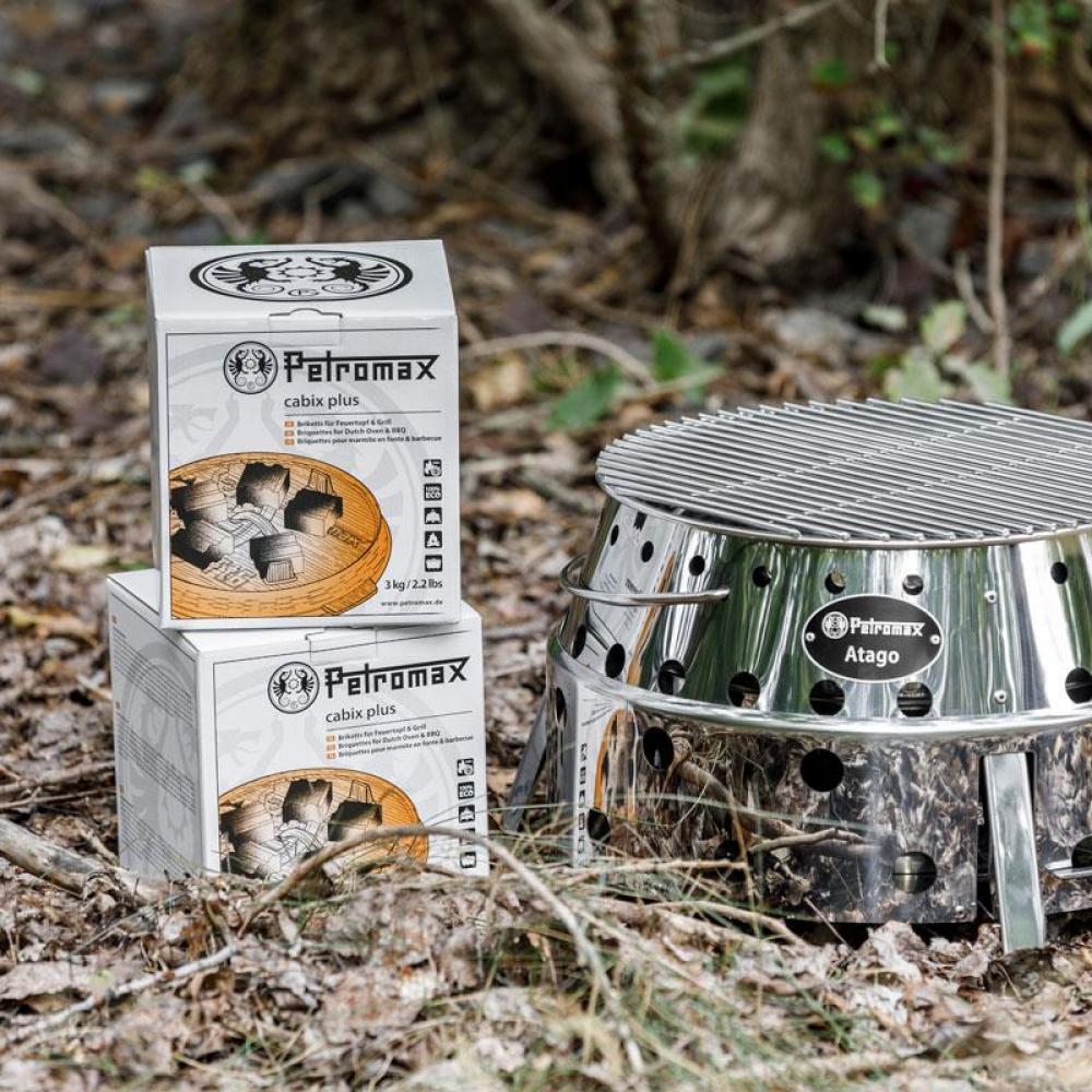 Petromax Cabix Plus Briketts  umweltfreundliche, formstabile Kokosbriketts mit Rillenprofil für optimale Hitzeverteilung beim Kochen mit Feuertopf und Grill